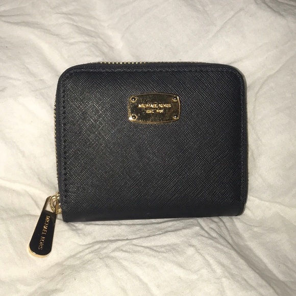 Michael Kors Handbags - Michael Kors Zipped Black Mini Wallet
